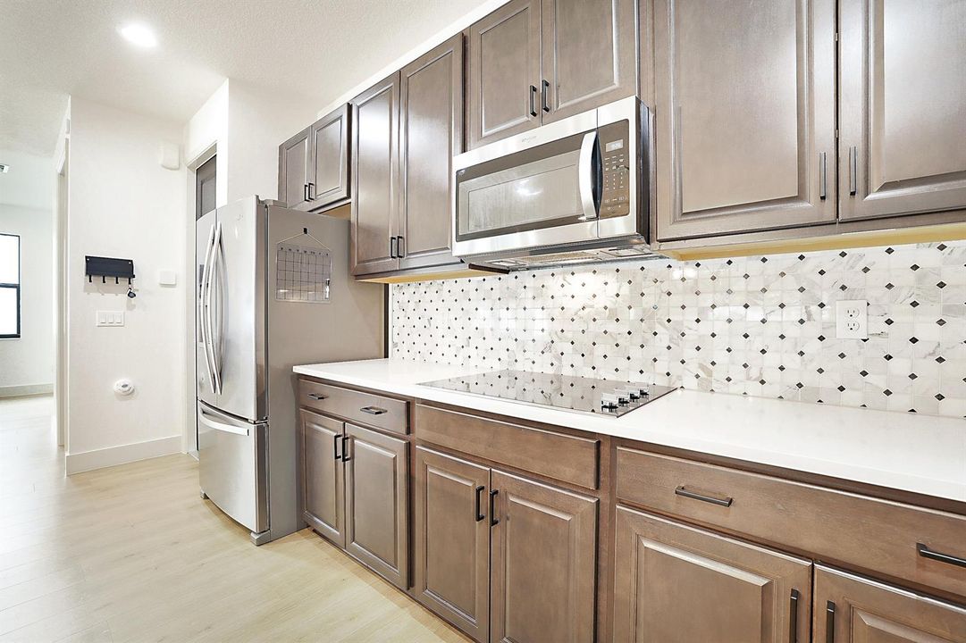 6151 Yerba Buena Court-19