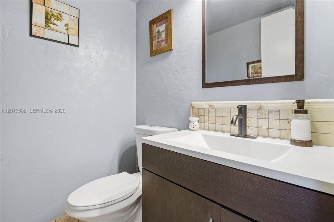 For Sale: $186,999 (1 beds, 1 baths, 630 Square Feet)