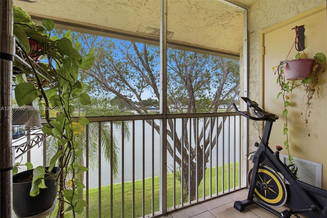 For Sale: $186,999 (1 beds, 1 baths, 630 Square Feet)