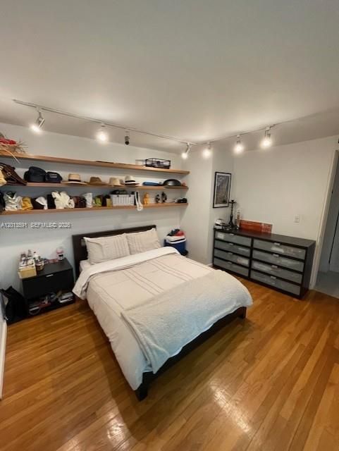 Activo con contrato: $6,000 (3 camas, 3 baños, 1195 Pies cuadrados)