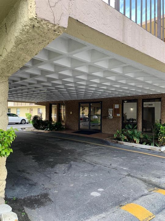 Entrance Bldg
