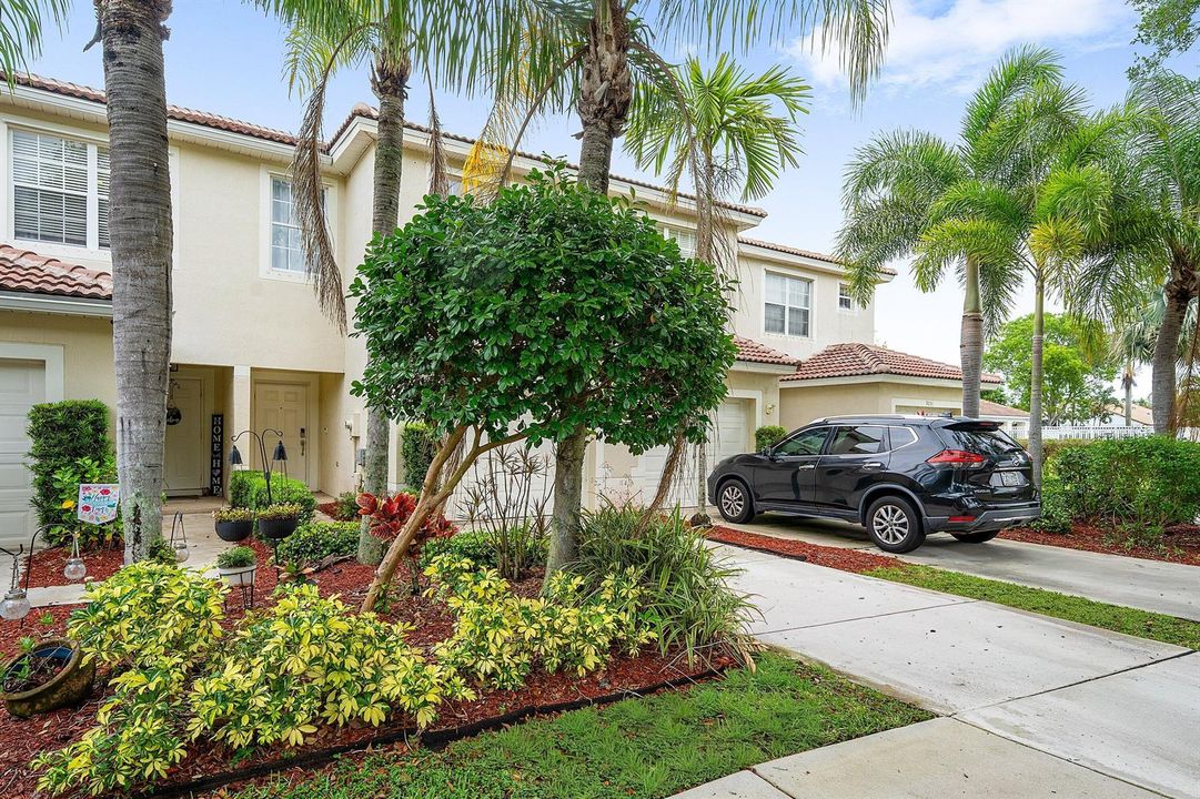 003-9663LagoDrive-BoyntonBeach-FL-33472-
