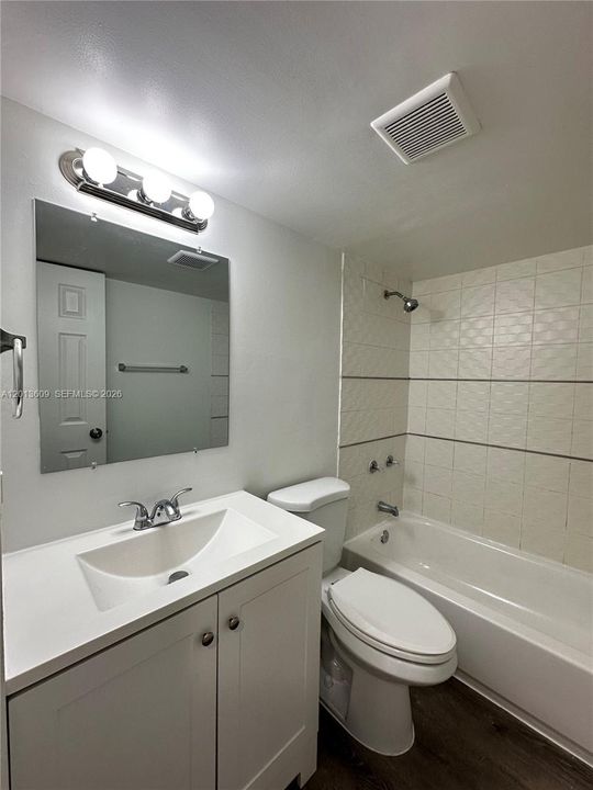 Под контрактом: $1,995 (2 спален, 1 ванн, 0 Квадратных фут)
