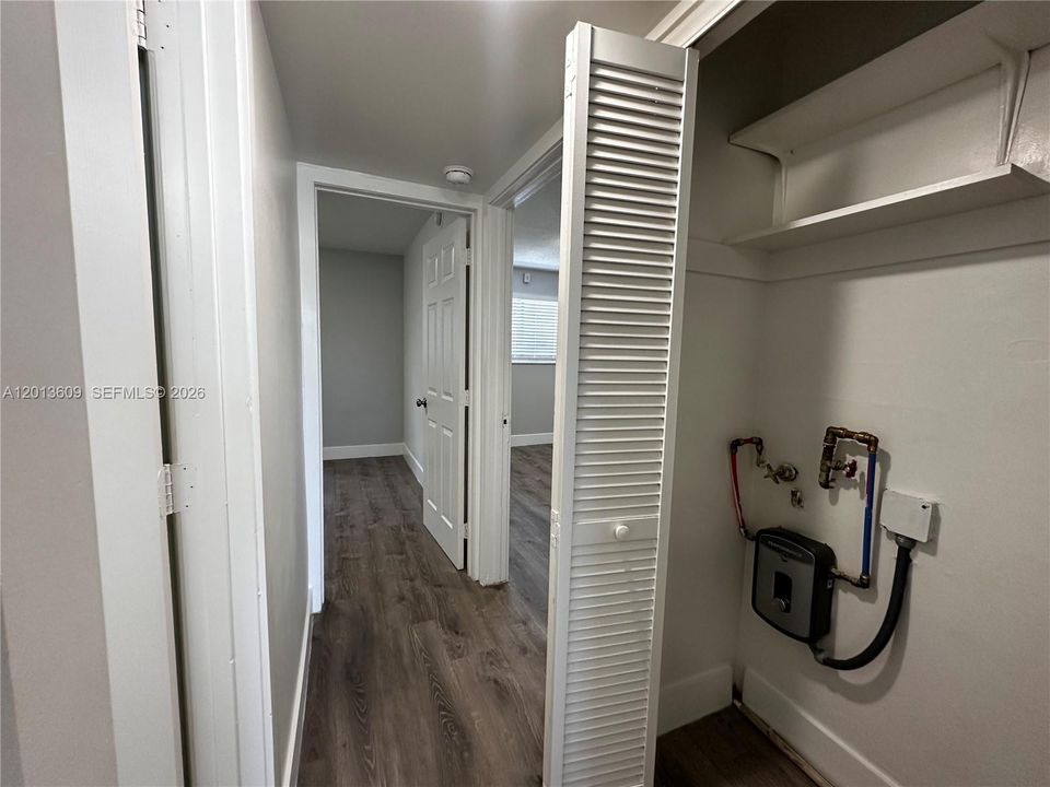 Под контрактом: $1,995 (2 спален, 1 ванн, 0 Квадратных фут)