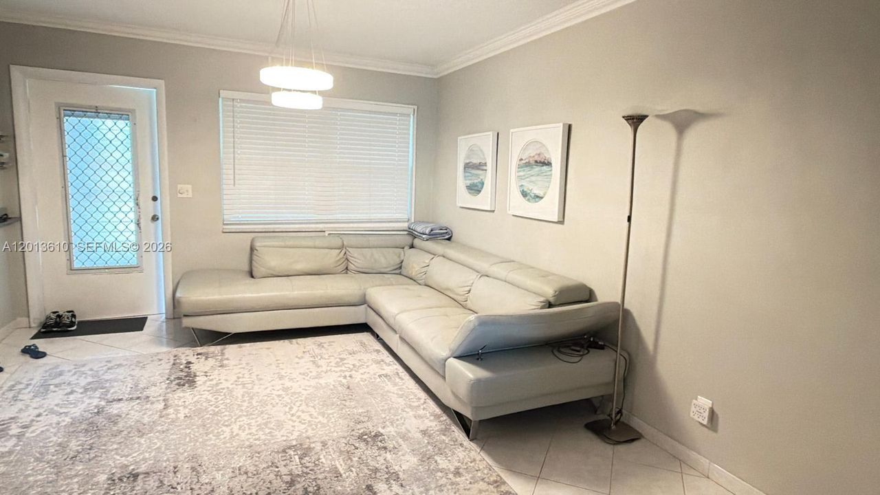 En Venta: $205,000 (1 camas, 1 baños, 750 Pies cuadrados)