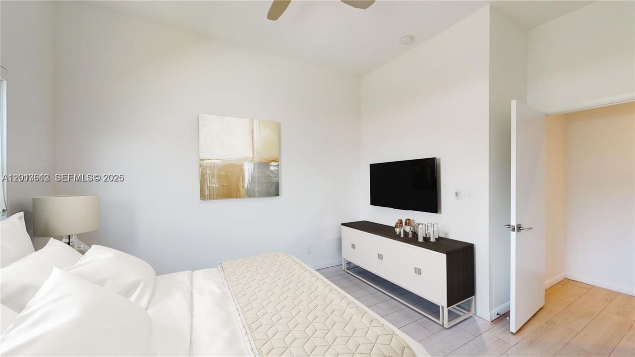 En Venta: $736,000 (3 camas, 2 baños, 0 Pies cuadrados)