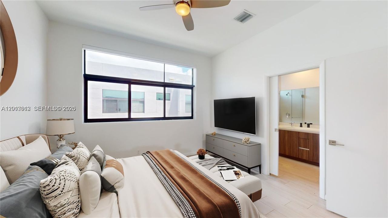 En Venta: $736,000 (3 camas, 2 baños, 0 Pies cuadrados)