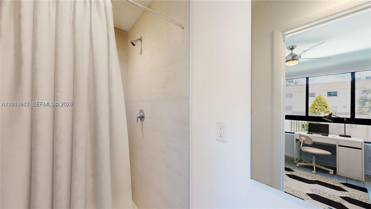 En Venta: $736,000 (3 camas, 2 baños, 0 Pies cuadrados)