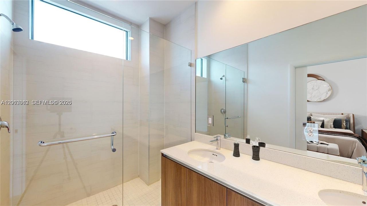 En Venta: $736,000 (3 camas, 2 baños, 0 Pies cuadrados)