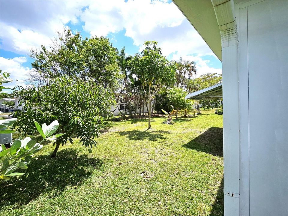 En Venta: $300,000 (2 camas, 1 baños, 1161 Pies cuadrados)