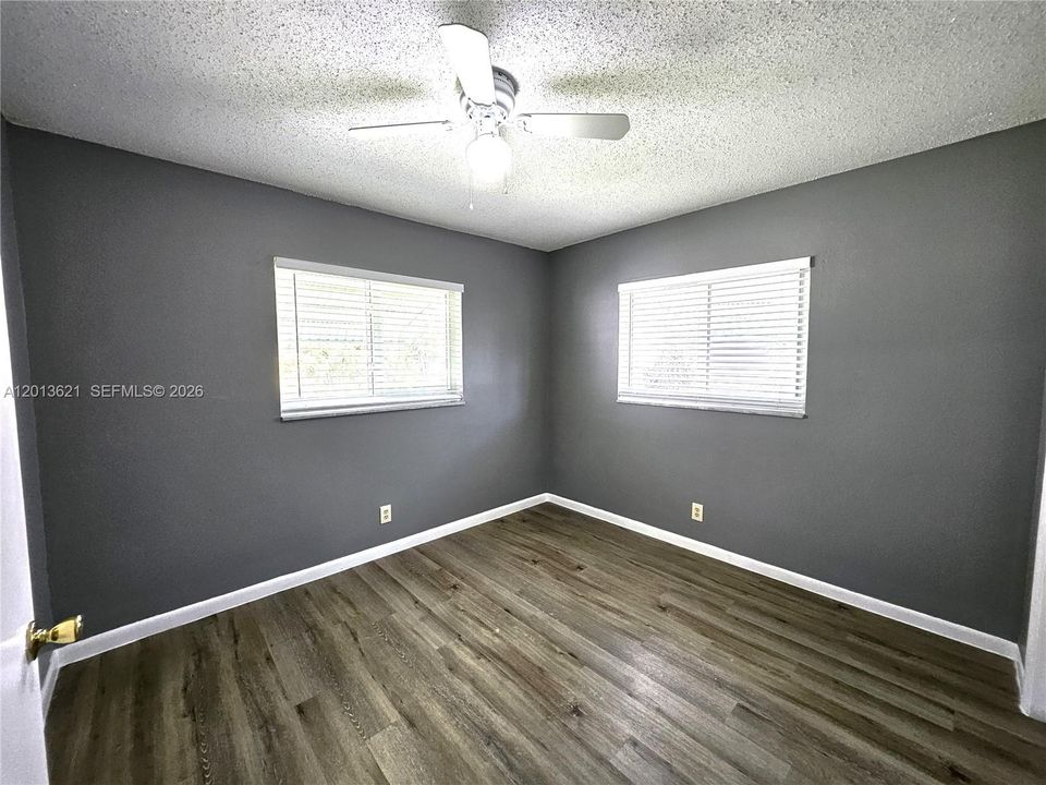 En Venta: $300,000 (2 camas, 1 baños, 1161 Pies cuadrados)