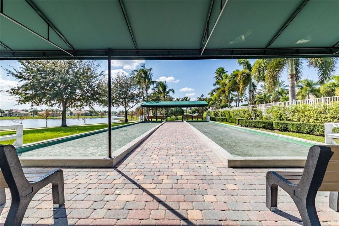 62-Village Walk (7)