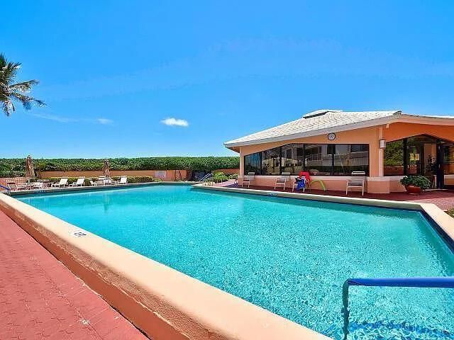 03-Pool