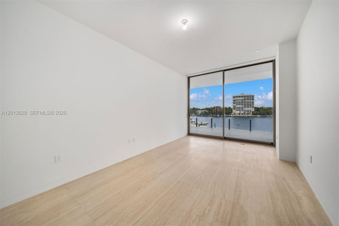 En Renta: $35,000 (3 camas, 3 baños, 2433 Pies cuadrados)