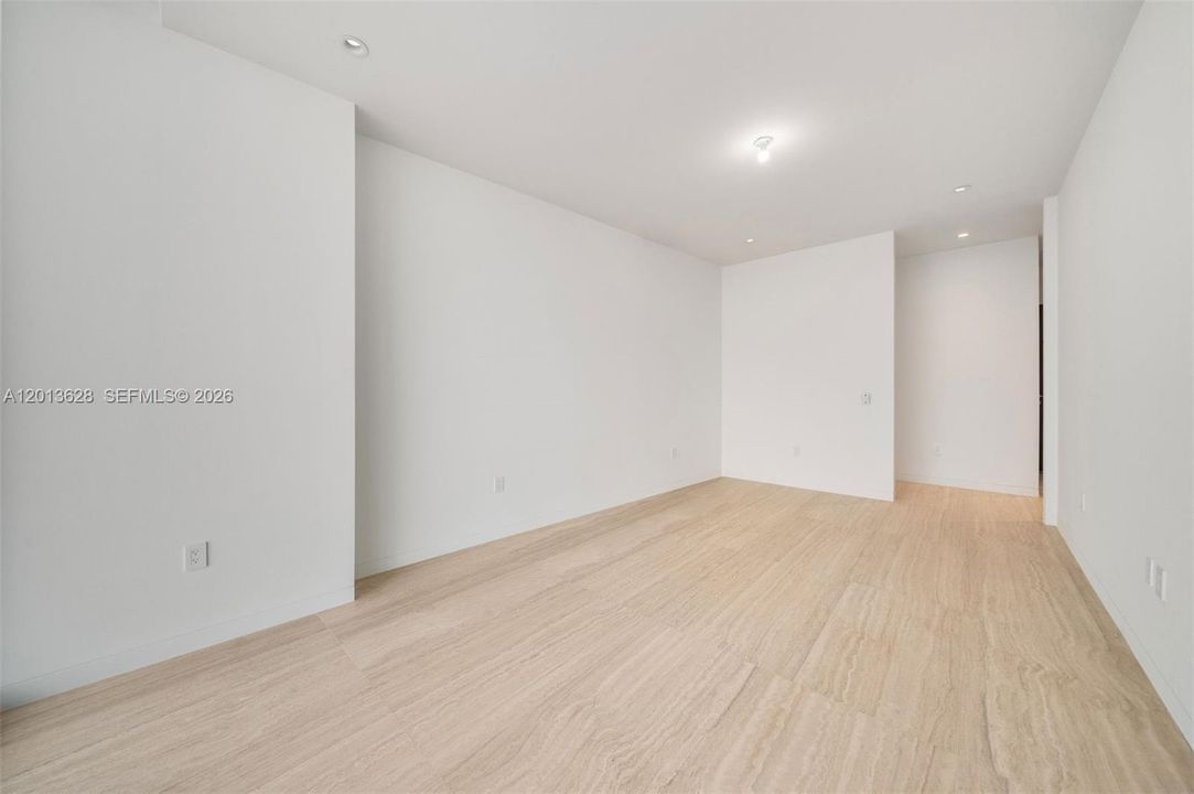 En Renta: $35,000 (3 camas, 3 baños, 2433 Pies cuadrados)