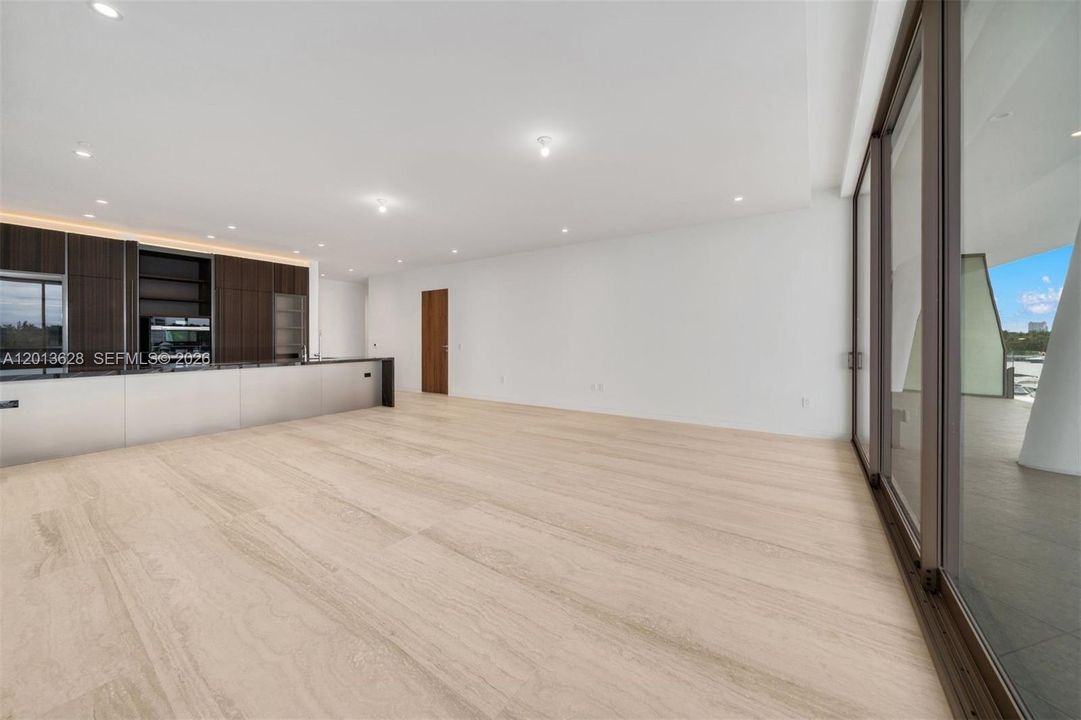 En Renta: $35,000 (3 camas, 3 baños, 2433 Pies cuadrados)