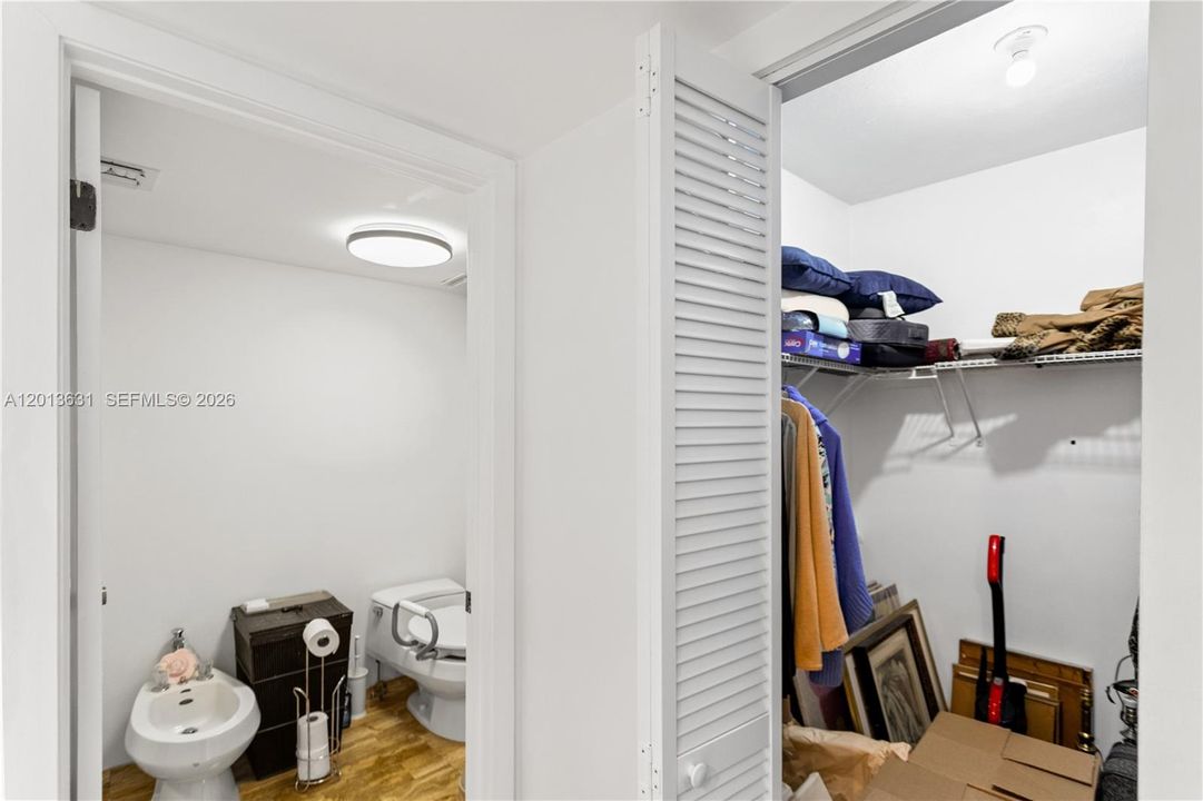 For Sale: $789,000 (2 beds, 2 baths, 1450 Square Feet)