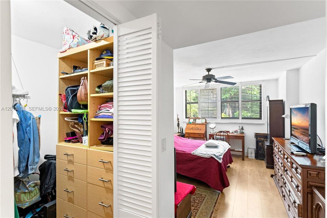 For Sale: $789,000 (2 beds, 2 baths, 1450 Square Feet)