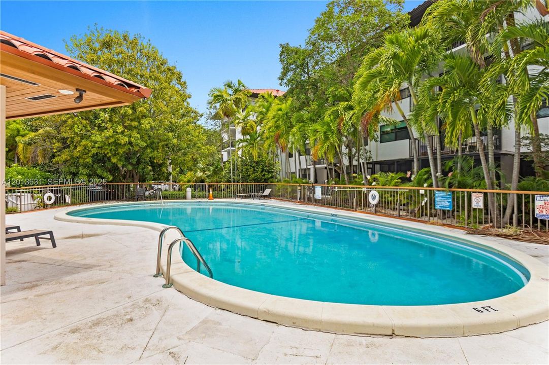 For Sale: $789,000 (2 beds, 2 baths, 1450 Square Feet)