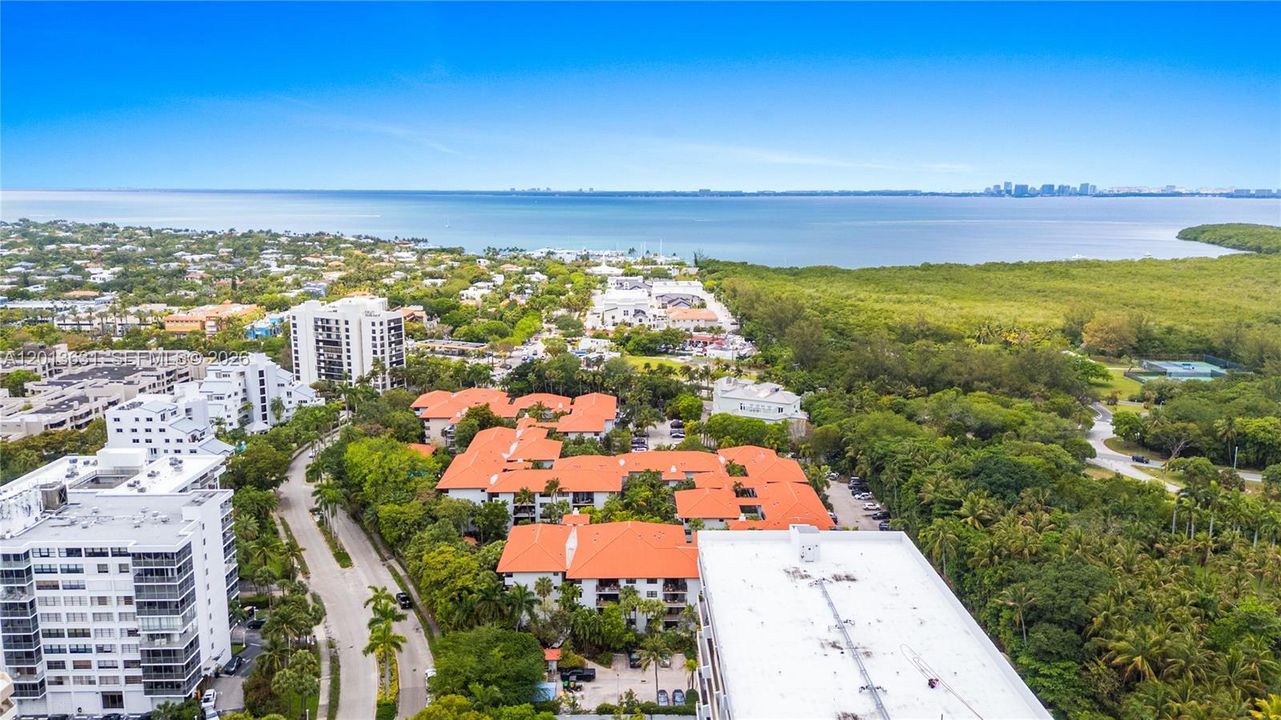 For Sale: $789,000 (2 beds, 2 baths, 1450 Square Feet)