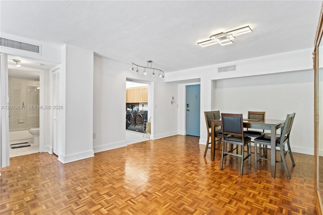 For Sale: $789,000 (2 beds, 2 baths, 1450 Square Feet)