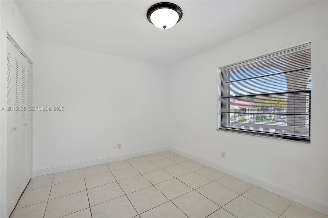 Activo con contrato: $1,800 (2 camas, 2 baños, 936 Pies cuadrados)
