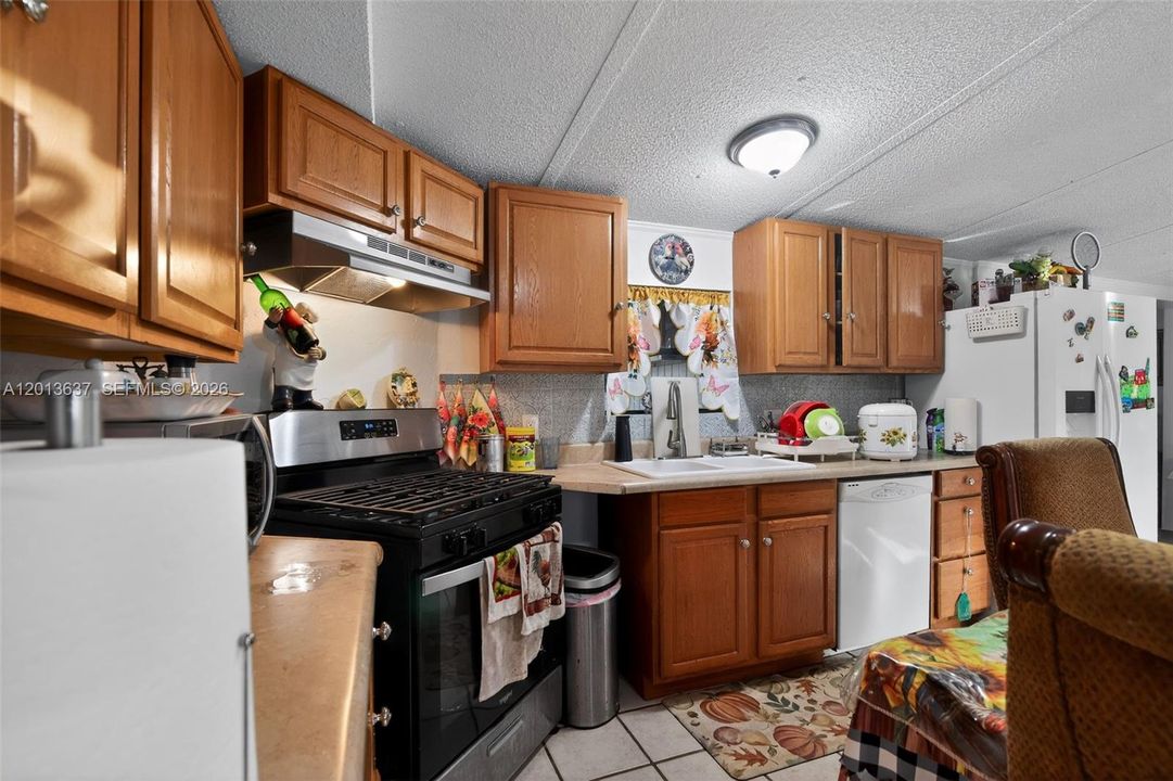 For Sale: $260,000 (3 beds, 2 baths, 0 Square Feet)
