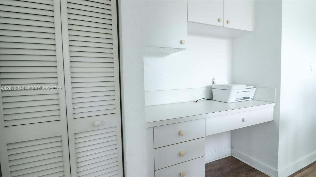 Activo con contrato: $3,400 (3 camas, 2 baños, 1676 Pies cuadrados)