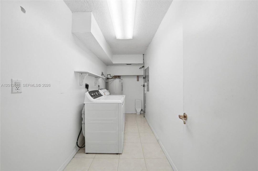 На продажу: $1,399,900 (5 спален, 3 ванн, 3772 Квадратных фут)