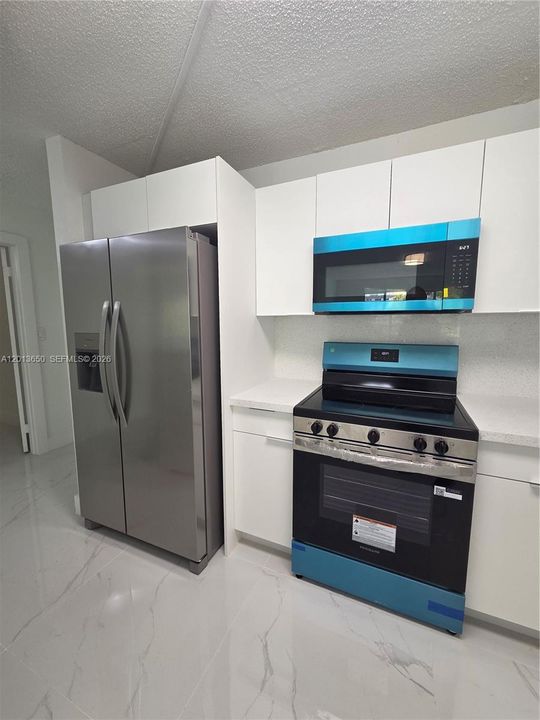 En Venta: $215,000 (2 camas, 1 baños, 1075 Pies cuadrados)