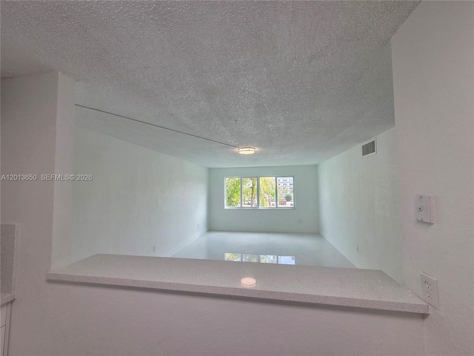 En Venta: $215,000 (2 camas, 1 baños, 1075 Pies cuadrados)