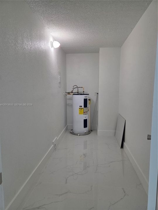 En Venta: $215,000 (2 camas, 1 baños, 1075 Pies cuadrados)