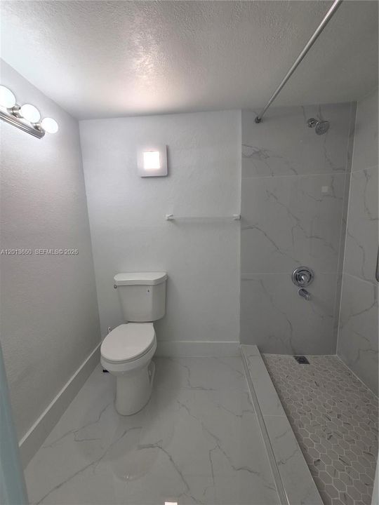 En Venta: $215,000 (2 camas, 1 baños, 1075 Pies cuadrados)