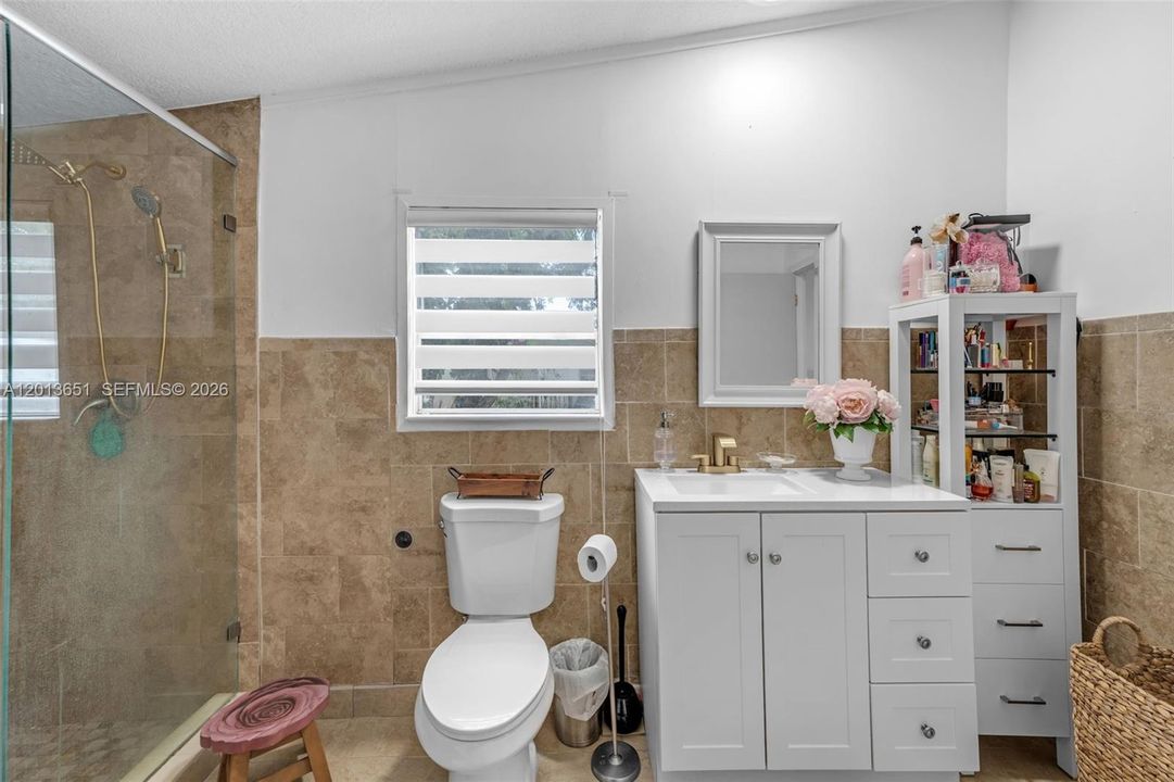 На продажу: $269,000 (3 спален, 2 ванн, 1170 Квадратных фут)