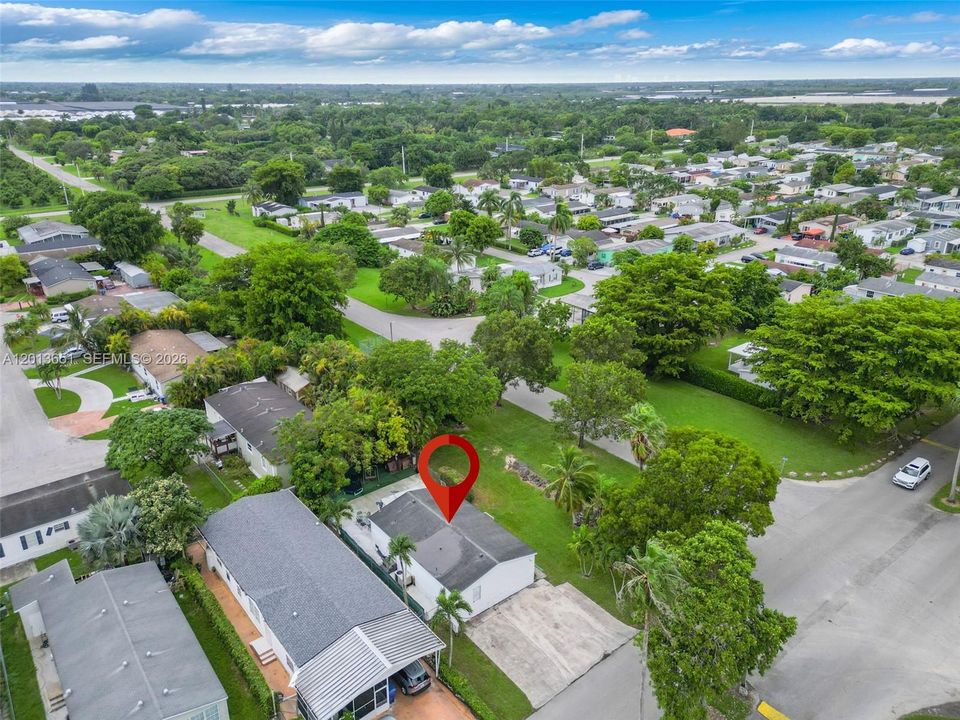На продажу: $269,000 (3 спален, 2 ванн, 1170 Квадратных фут)