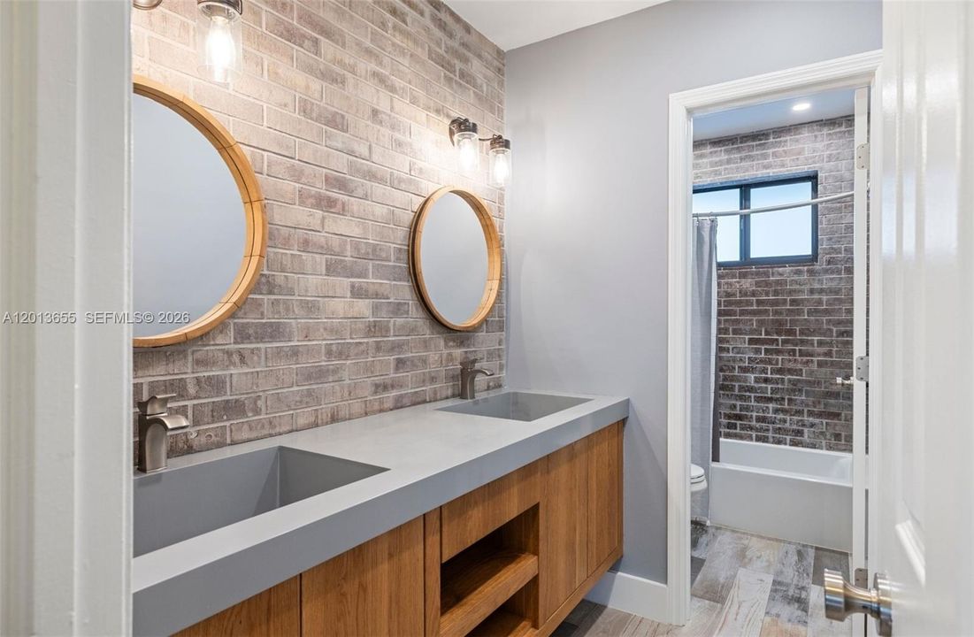 Active With Contract: $6,500 (4 beds, 3 baths, 0 Square Feet)