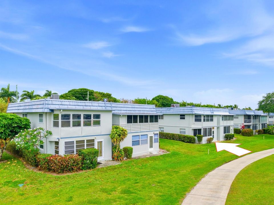Building Golf Course Front