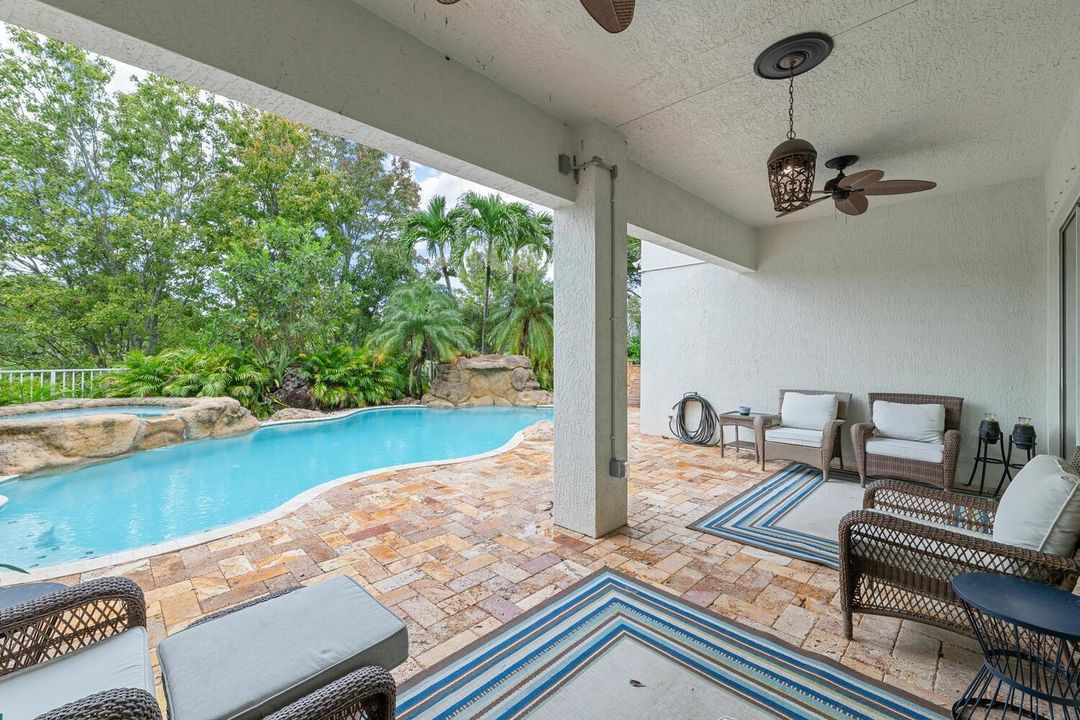9241 Madewood Ct Royal Palm-large-026-01