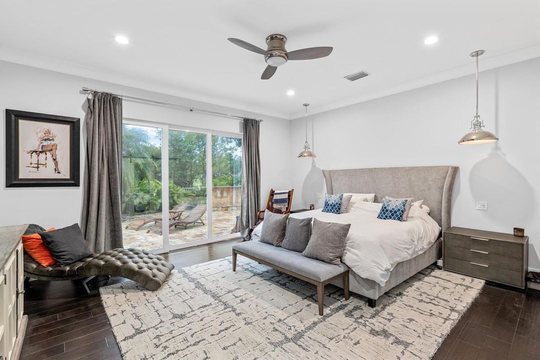 9241 Madewood Ct Royal Palm-large-036-05