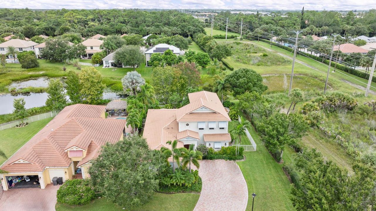 9241 Madewood Ct Royal Palm-large-002-00