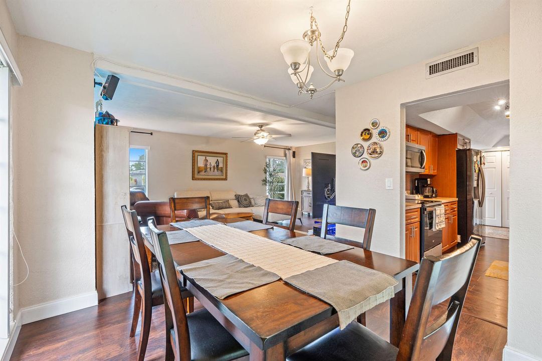 Formal Dining/Family
