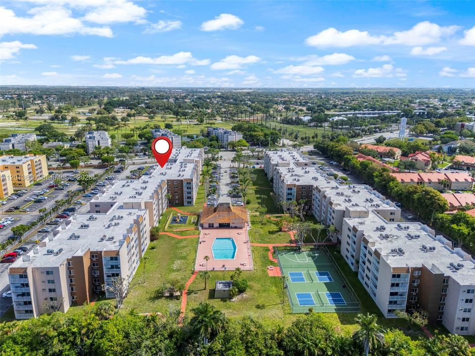 На продажу: $230,000 (1 спален, 1 ванн, 870 Квадратных фут)