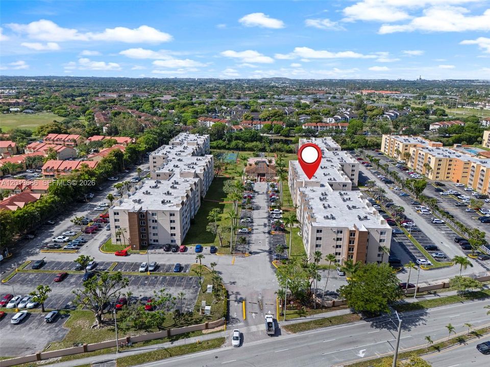 На продажу: $230,000 (1 спален, 1 ванн, 870 Квадратных фут)