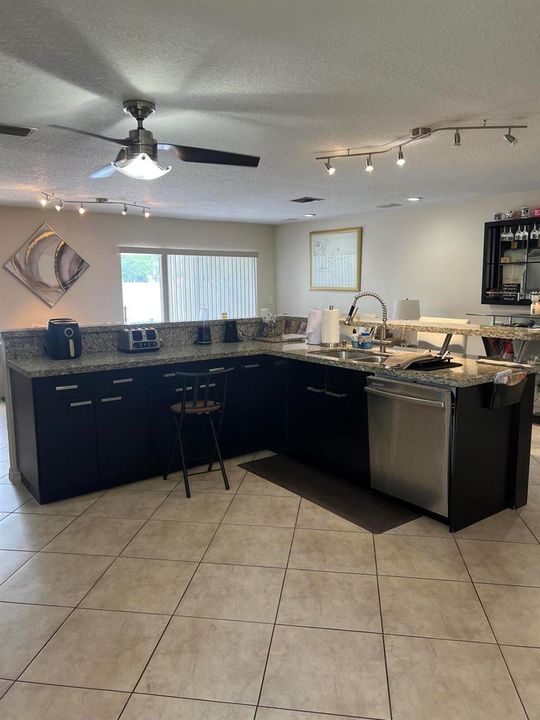 3310-Kitchen2