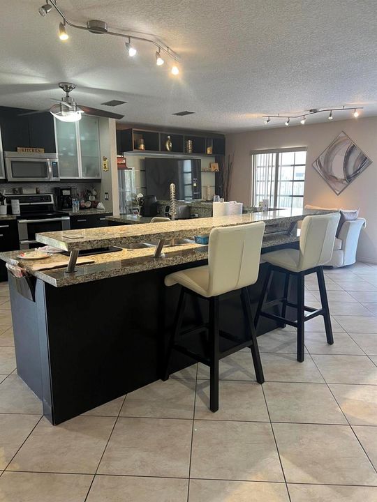 3310-Kitchen1