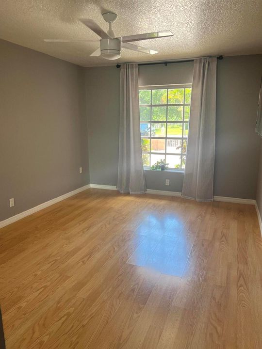 3310-GuestBedroom2