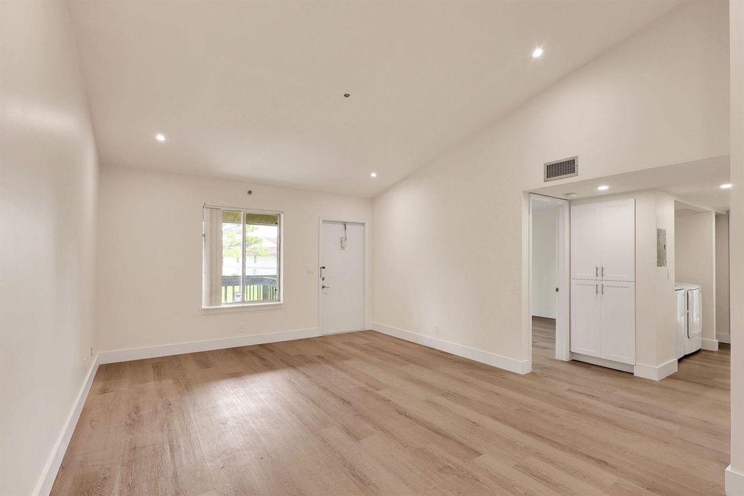 Living Rm