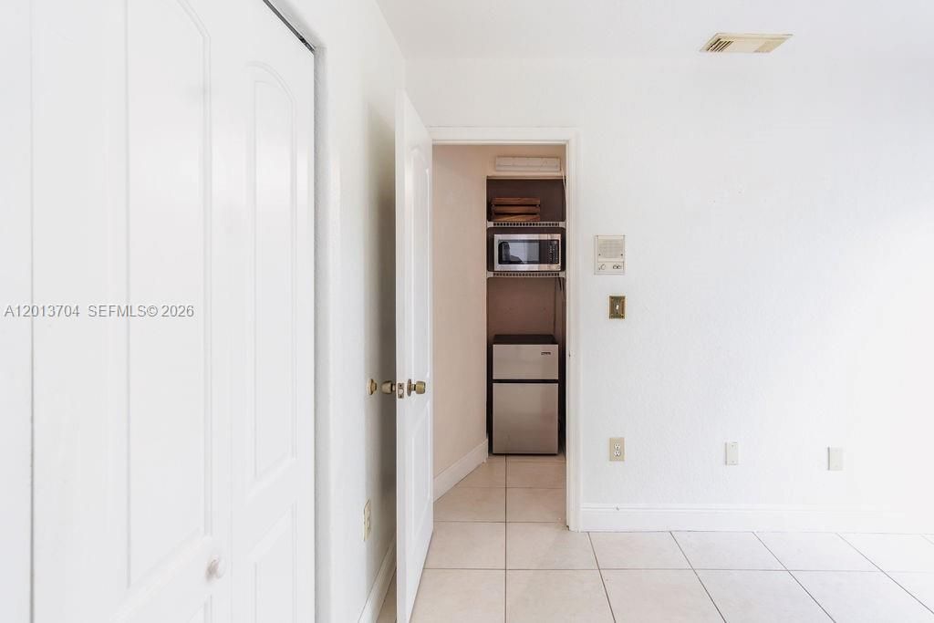 Activo con contrato: $579,000 (3 camas, 3 baños, 1605 Pies cuadrados)