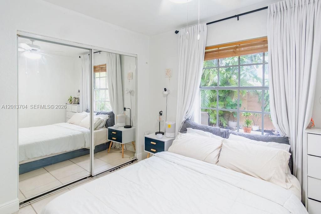 Activo con contrato: $579,000 (3 camas, 3 baños, 1605 Pies cuadrados)