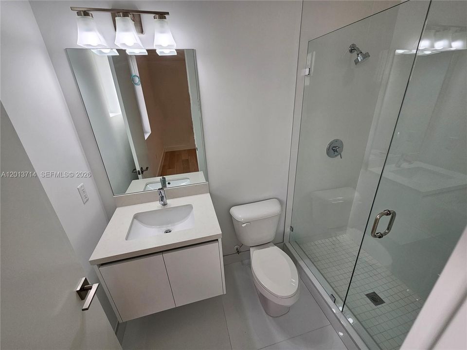 For Rent: $12,000 (6 beds, 7 baths, 4874 Square Feet)